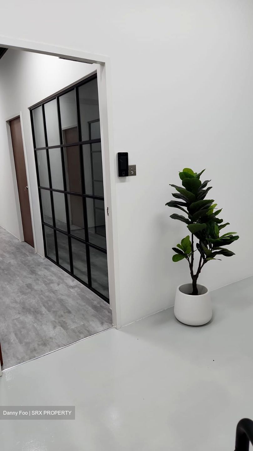 Oxley Bizhub (D14), Office #445946751